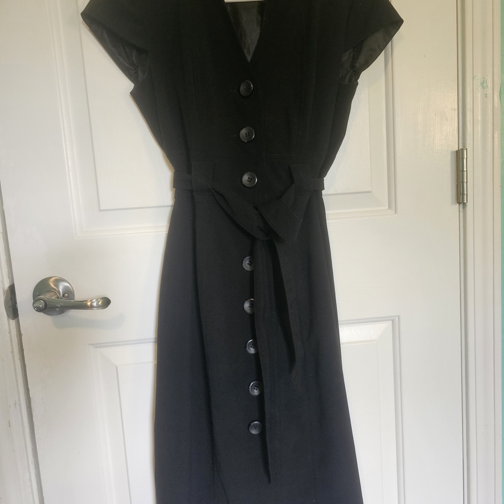 Sandra Darren Button Down & Belted Black Midi Dress Women's Sz 6 - Picture 5 of 12